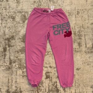 Free City FREECITYlarge Sweatpant in Pinklips